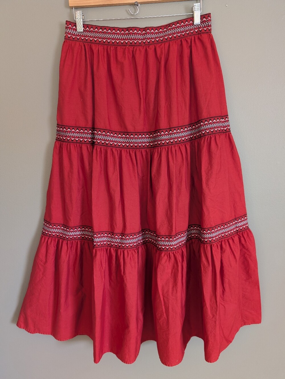 a loves a Tiered Embroidered Maxi Skirt Size Large